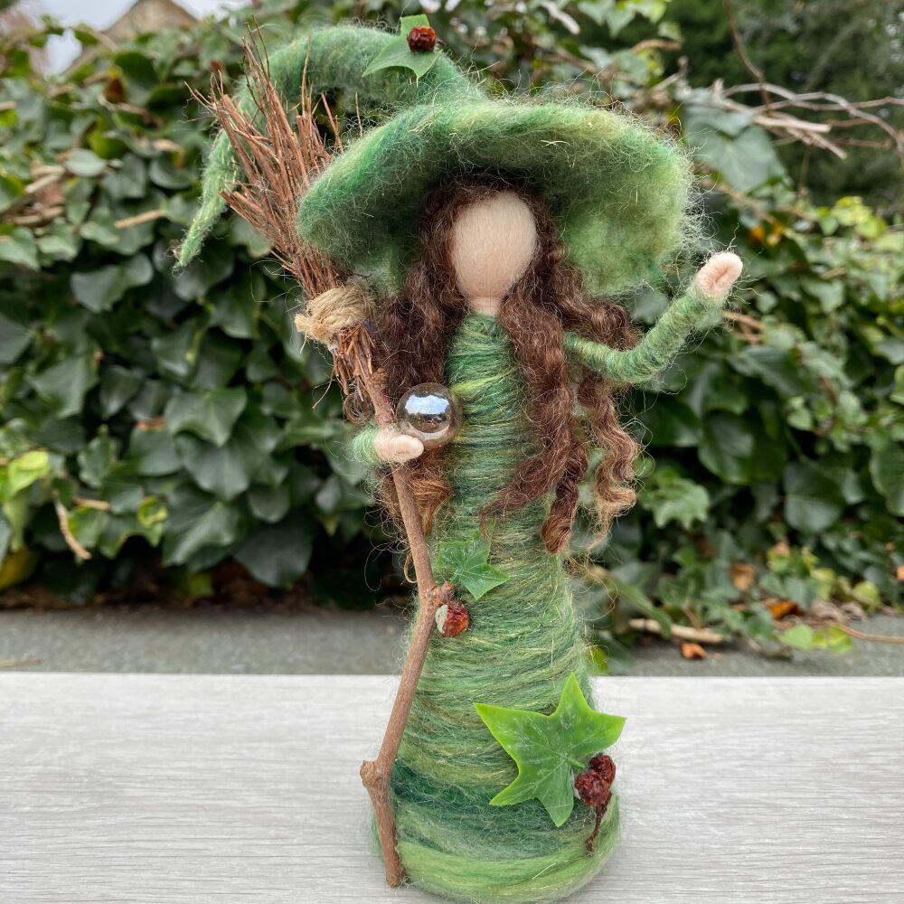 ** Coven of the Cauldron Collectable Witch ** ~  Ivy ~ Was £27.99