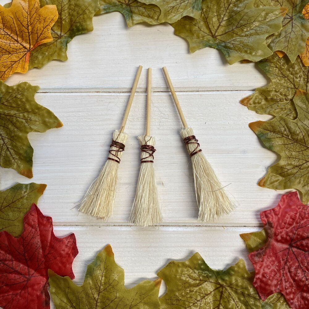3 Mini Witches Brooms