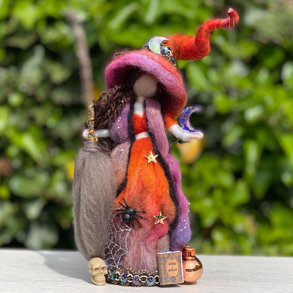 ** A New Coven of the Cauldron Collectible Witch ** ~ Hestia