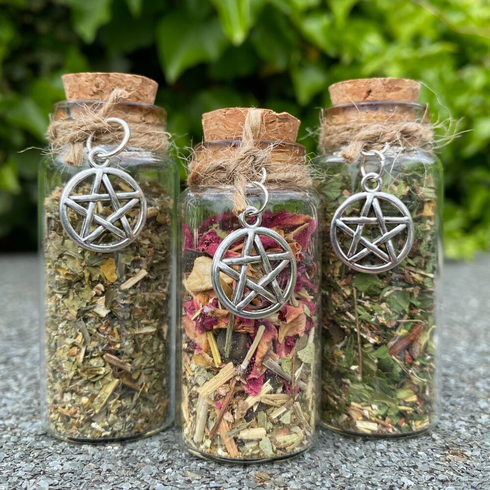 Witches Spell Bottle ~ Banishing
