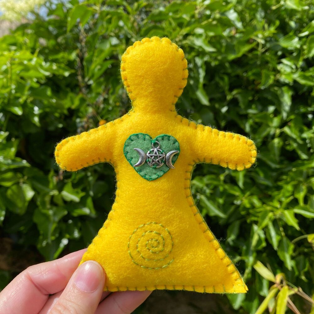 Goddess or Deity Doll for your Altar ~ Yellow/Green
