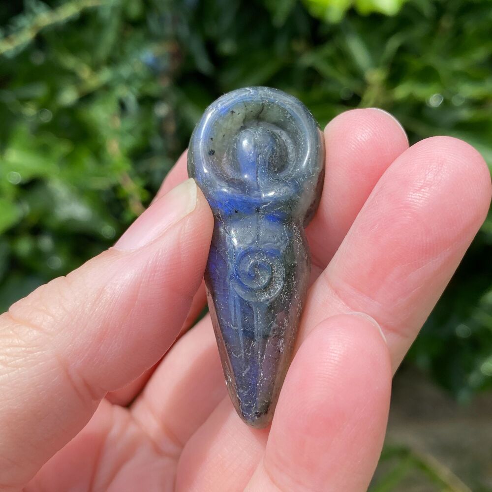 Labradorite Goddess with Blue Colouring