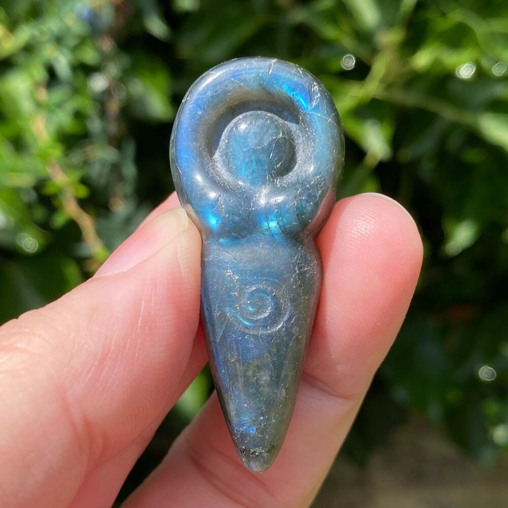 Labradorite Goddess with Teal and Gold Colouring