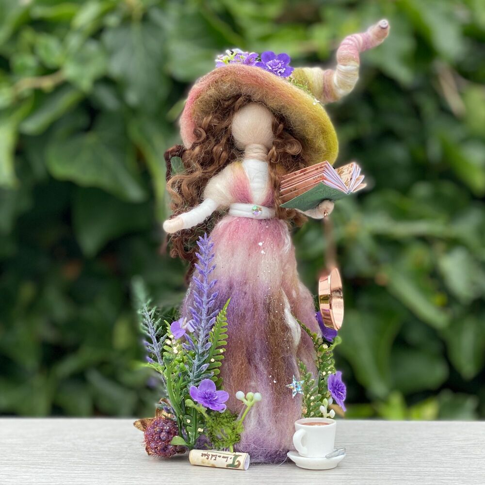 ** A New Coven of the Cauldron Collectible Witch ** ~ Abigail