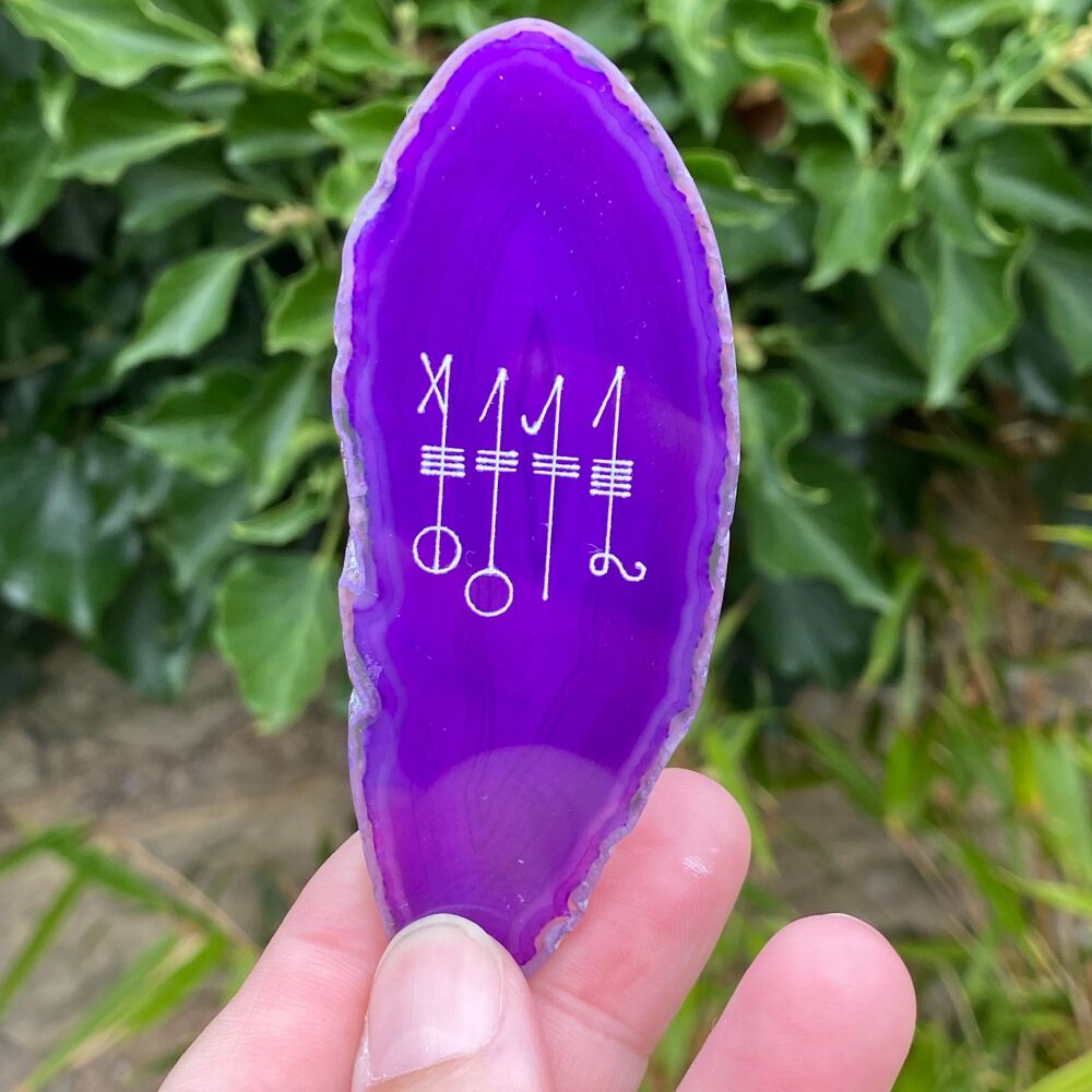 Agate Svefnthorn Protection and Sleep Amulet ~ Purple 04