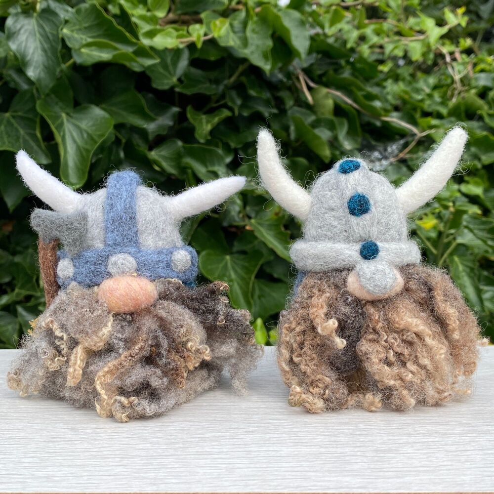 14: A Pair of Needlefelt Vikings