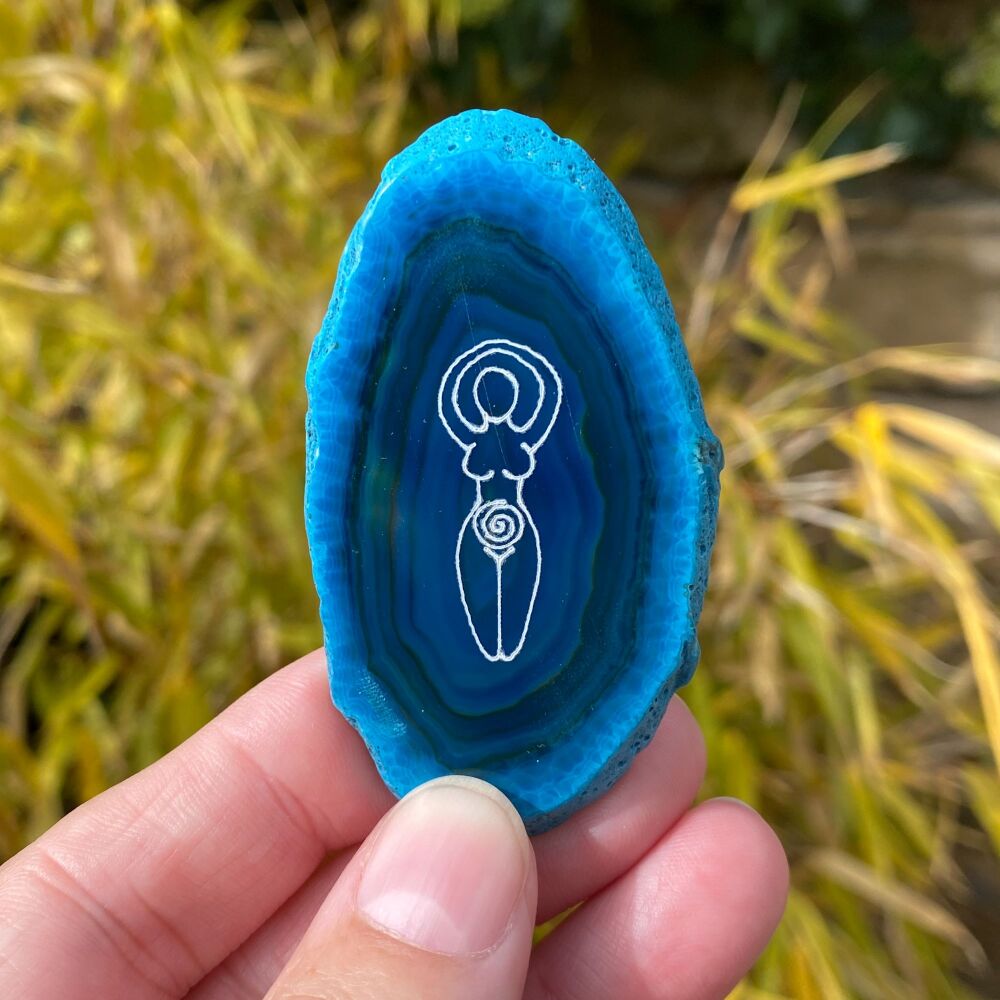 Agate Goddess Protection Amulet ~ Aqua 01