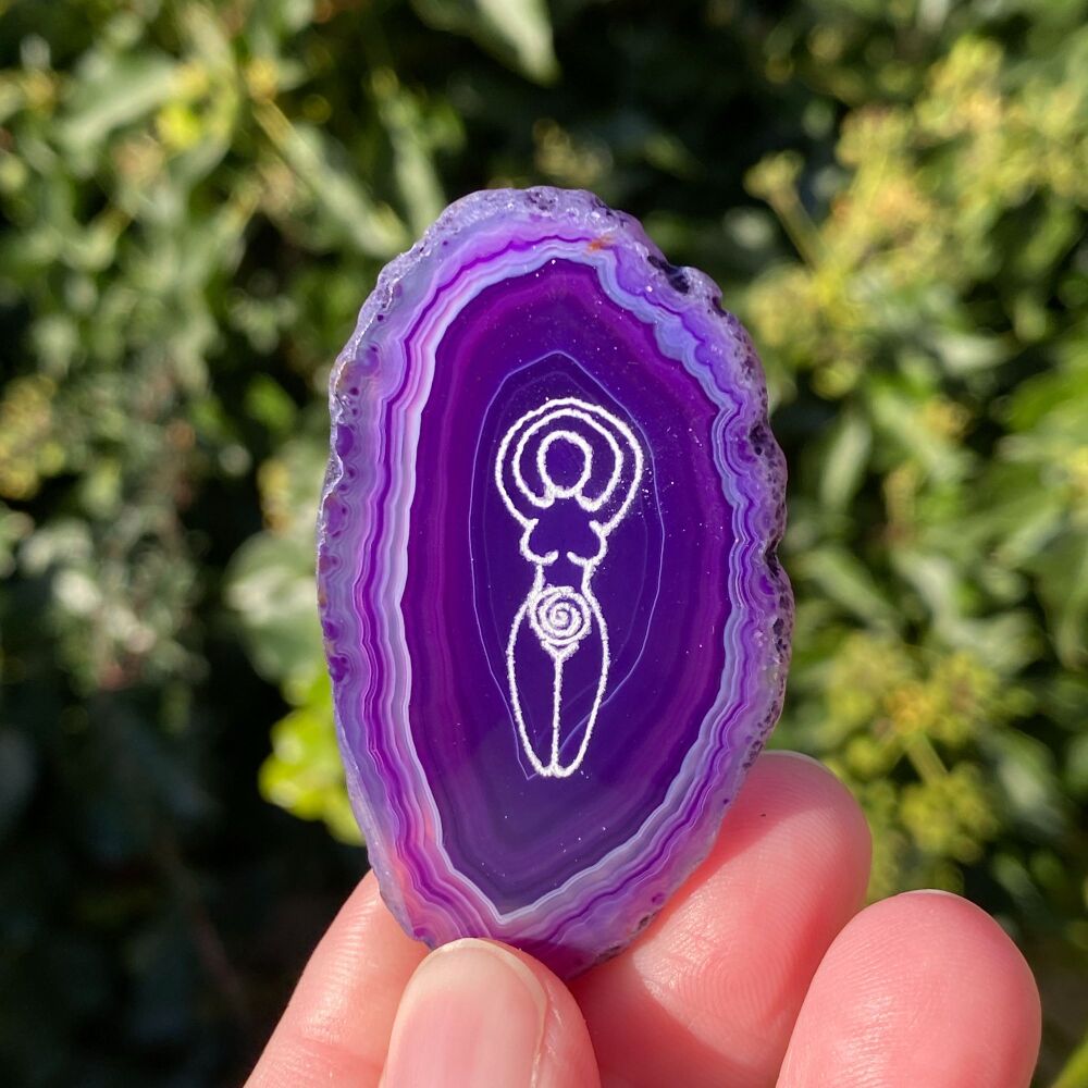Agate Goddess Protection Amulet ~ Purple 25