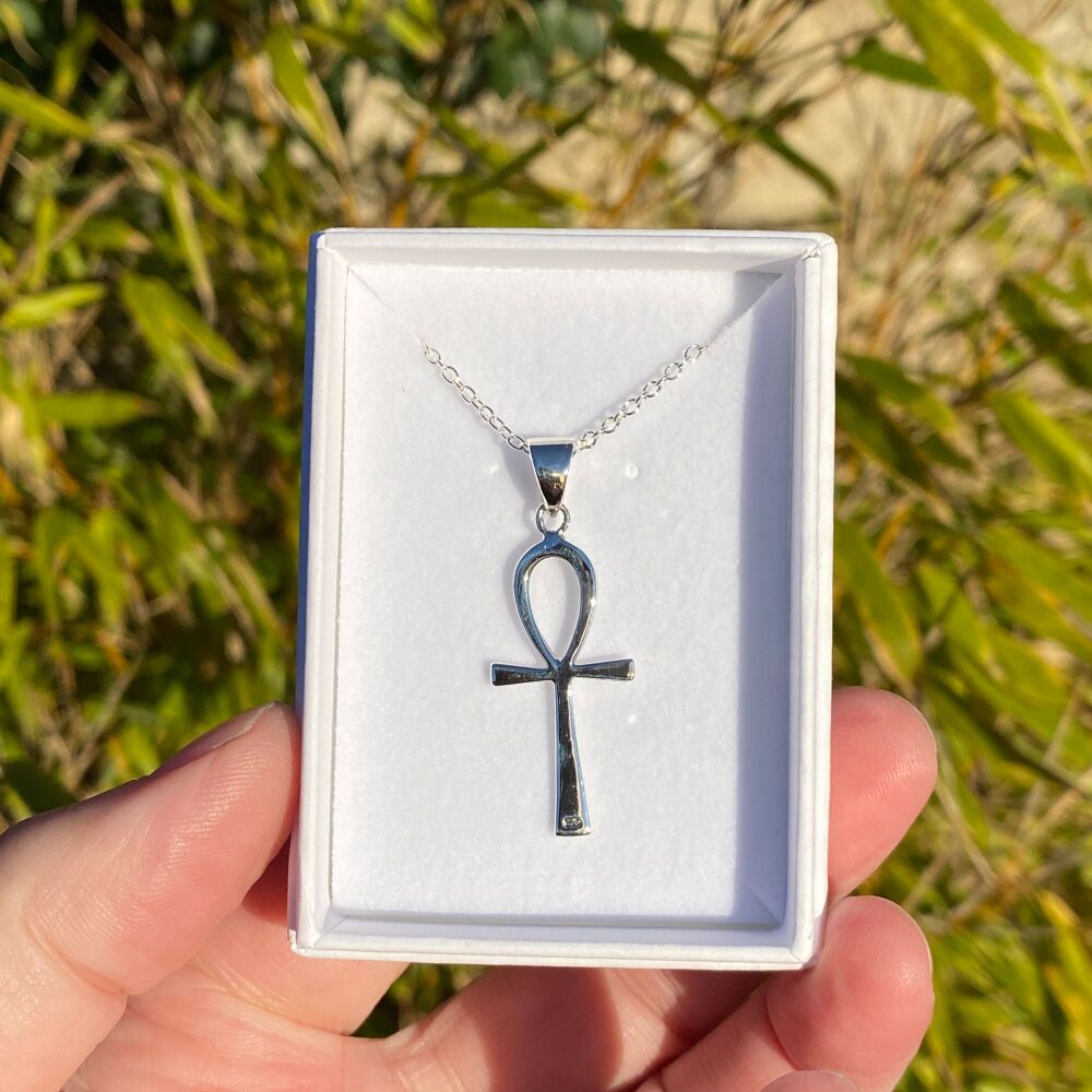 A Silver Egyptian Ankh Pendant with free chain and gift box