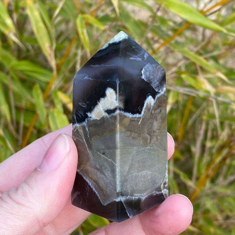 Volcano Agate Point #1