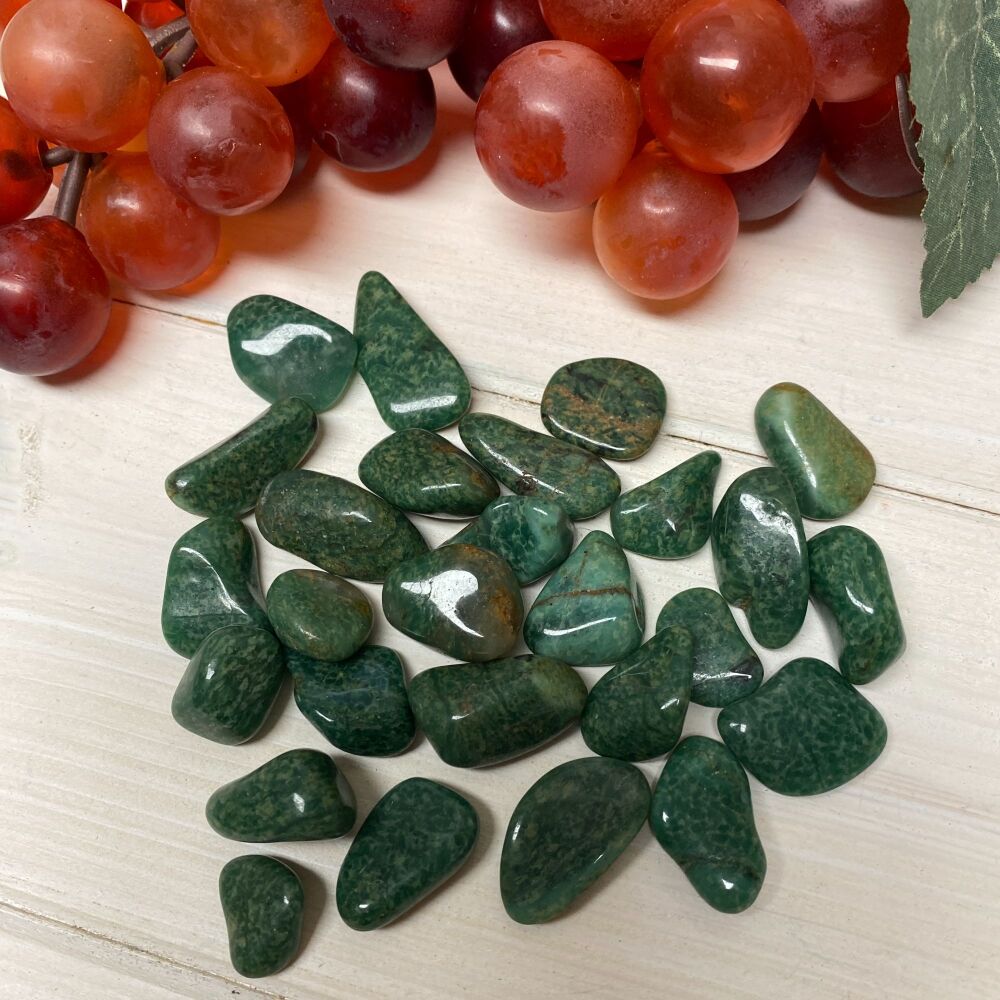 Quartz - Green ~ Pack of 5 mini stones