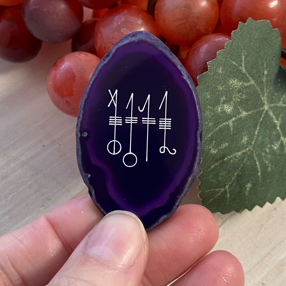 Agate Svefnthorn Protection and Sleep Amulet ~ Purple #9