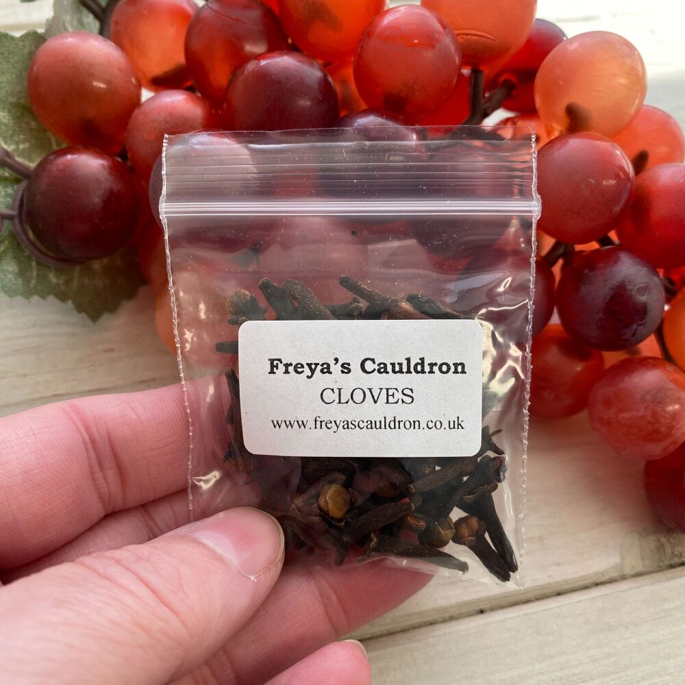 CLOVES ~ Small Bag