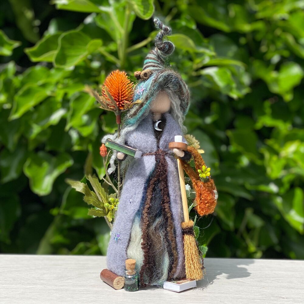 ** A New Coven of the Cauldron Collectible Witch ** ~ Hazel