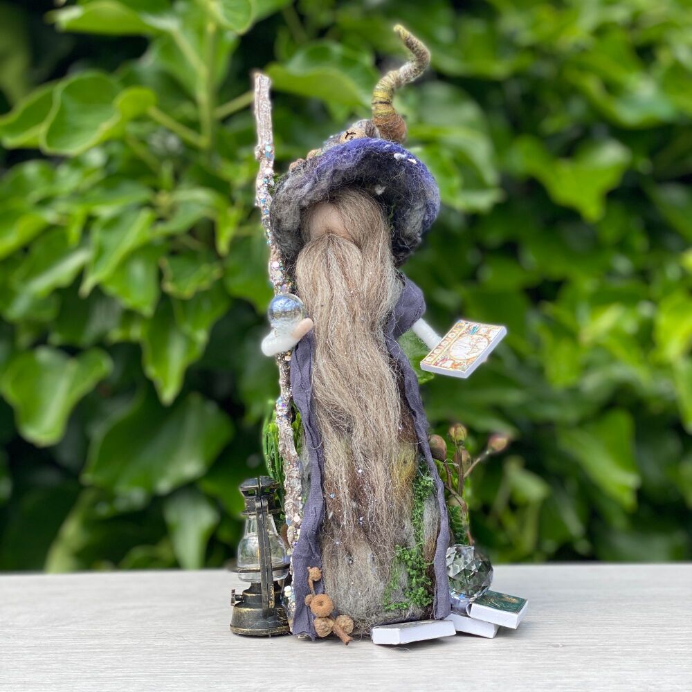 ** A New Coven of the Cauldron Collectible Wizard ** ~ Edward