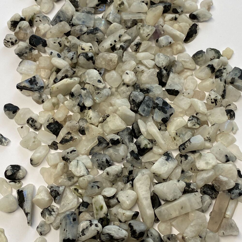 Crystal Chips 50g ~ Rainbow Moonstone