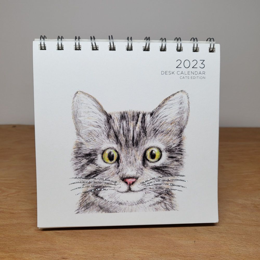 2023 Desk Calendar | Cat Lovers