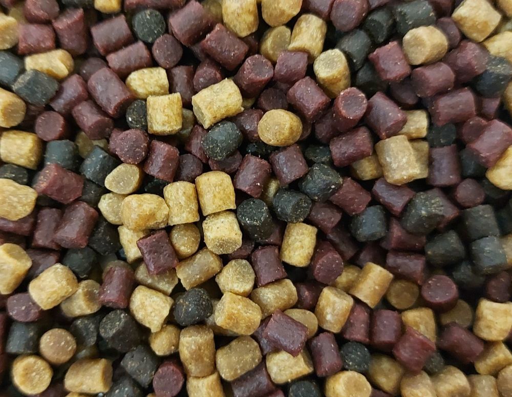 5kg Mixed high and low oil sinking pellets for carp and coarse