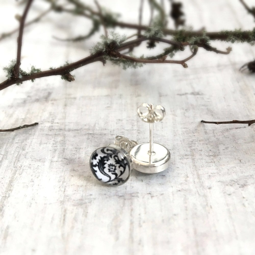 Sterling Silver Black & White Floral Stud Earrings