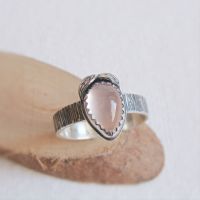 Sterling Silver Woodland Ring with Rose Quartz Teardrop & Silver Leaves (Size O 1/4)