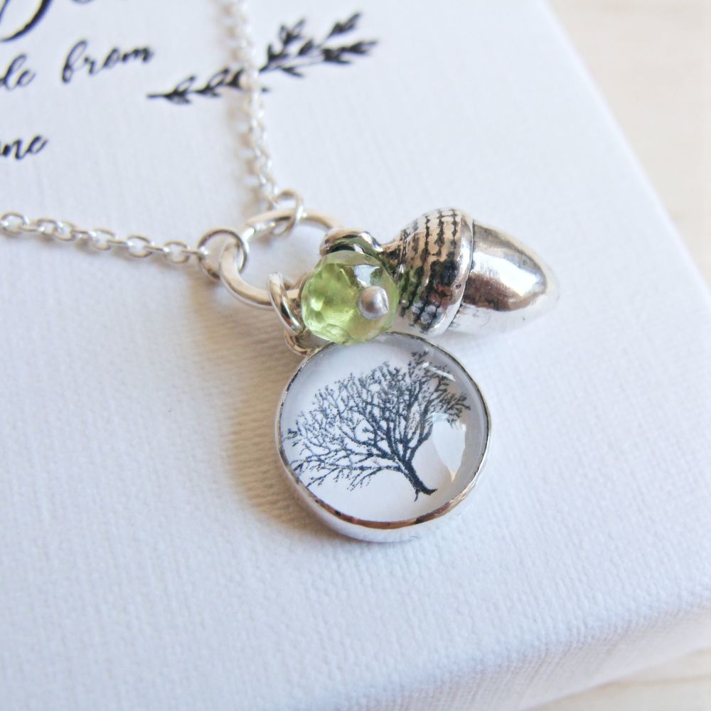 Sterling Silver Tree Illustration & Acorn Charm Necklace with Peridot