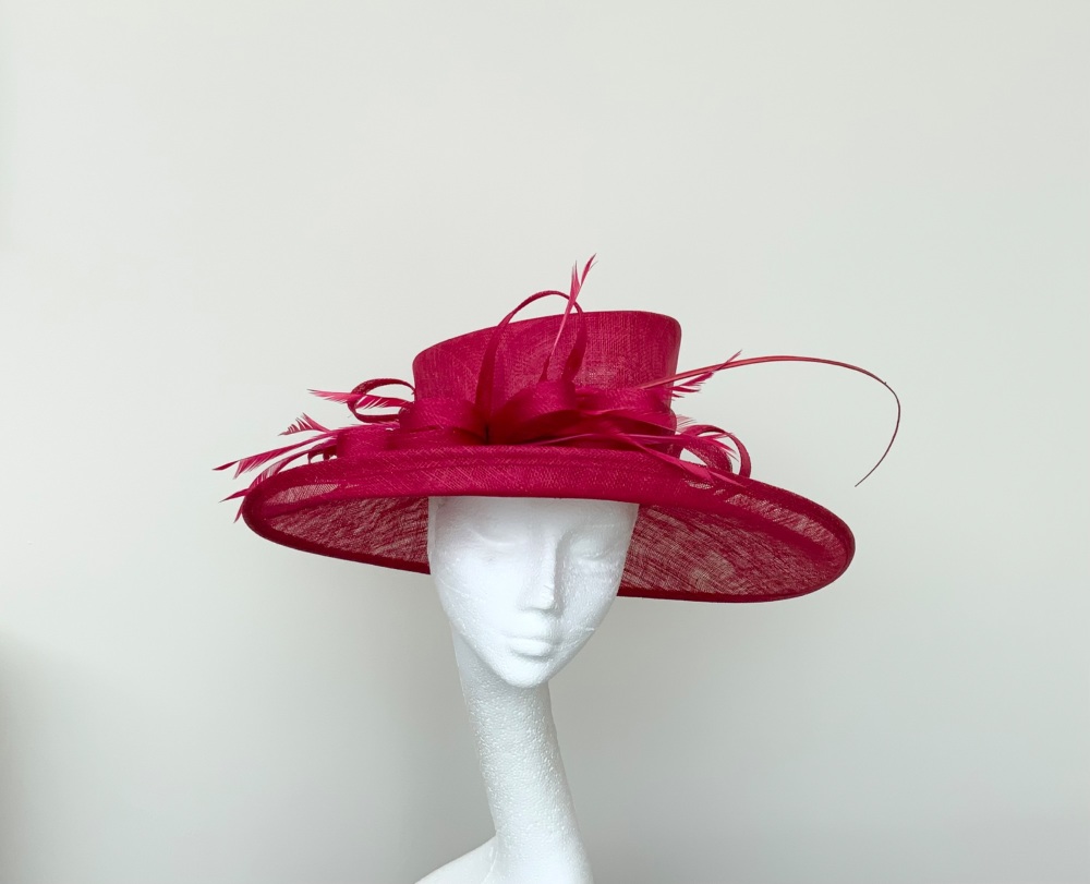 Red wedding shop hats uk