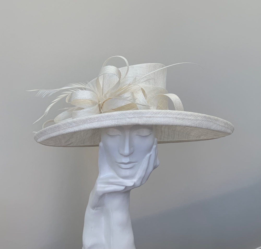 Cream occasion hot sale hat