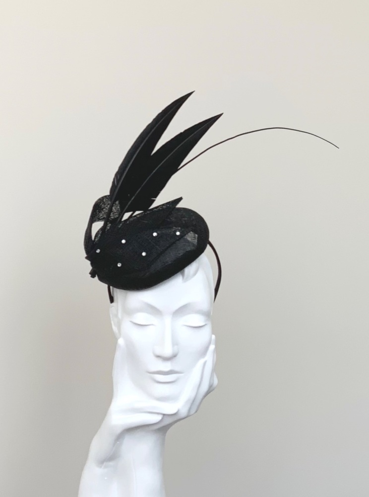 Black Knife Edge Feather  Fascinator