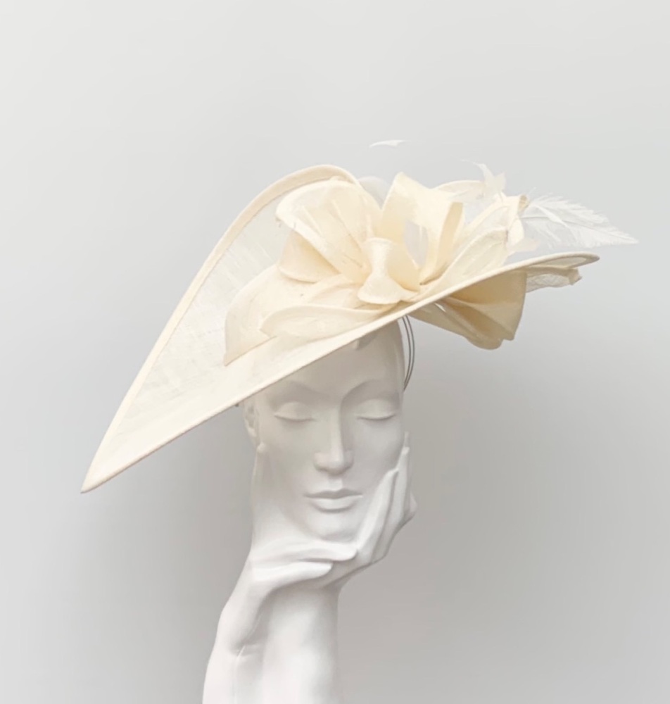 Cream Large Saucer Hatinator Hat