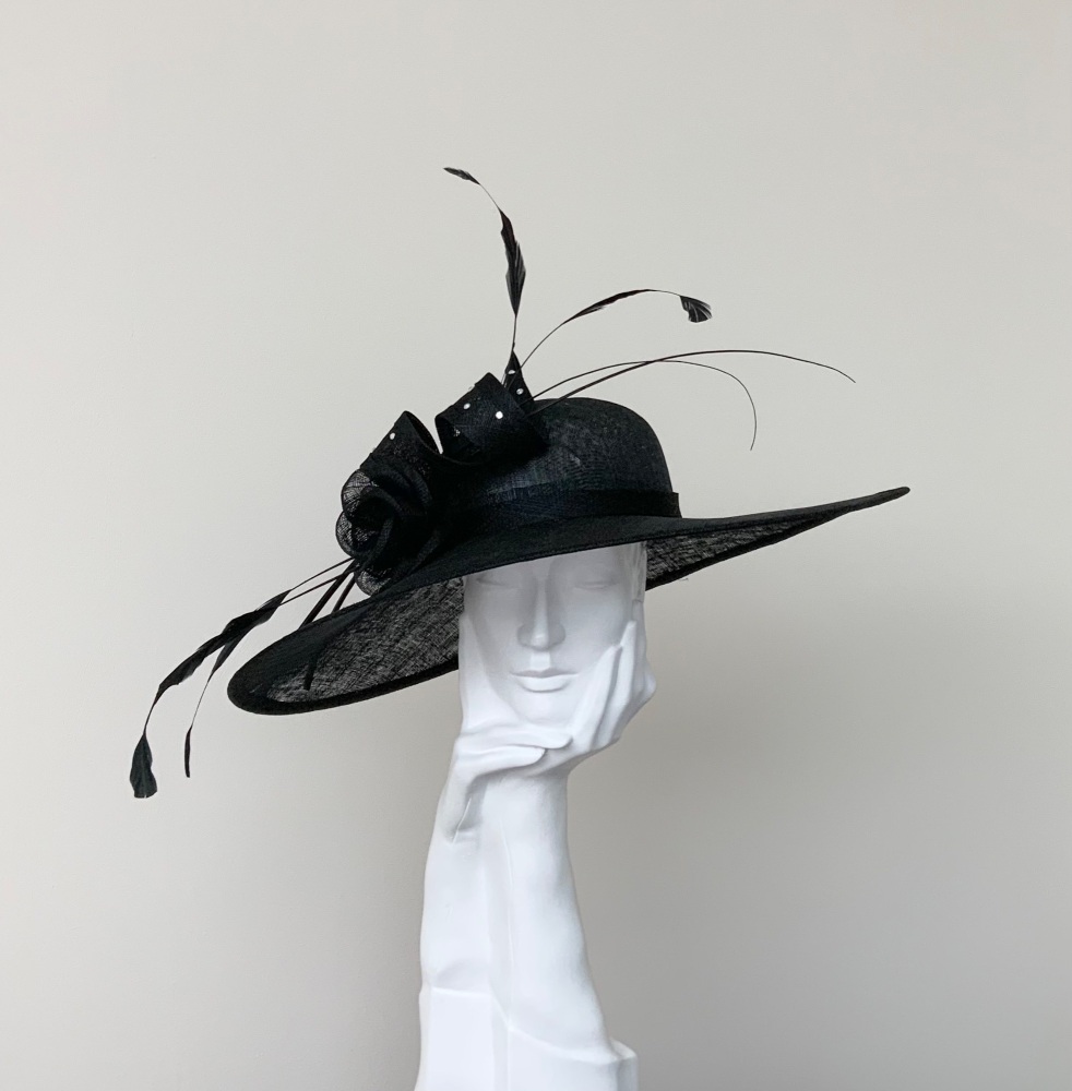 Black Very Large Saucer Hatinator Hat