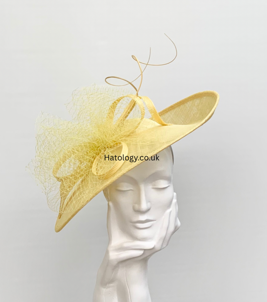 Yellow Netted Cloud Hatinator Fascinator