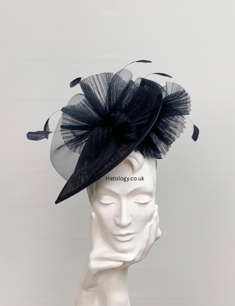 Navy Pleated Crin Cloud Saucer Fascinator