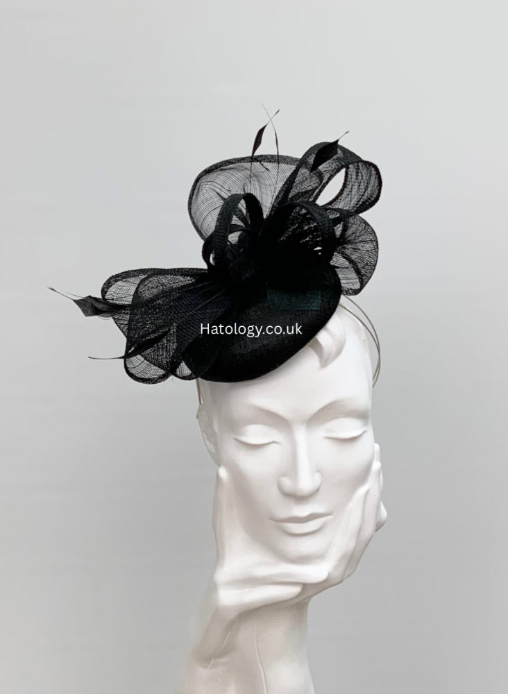 Black Button Pillbox Fascinator