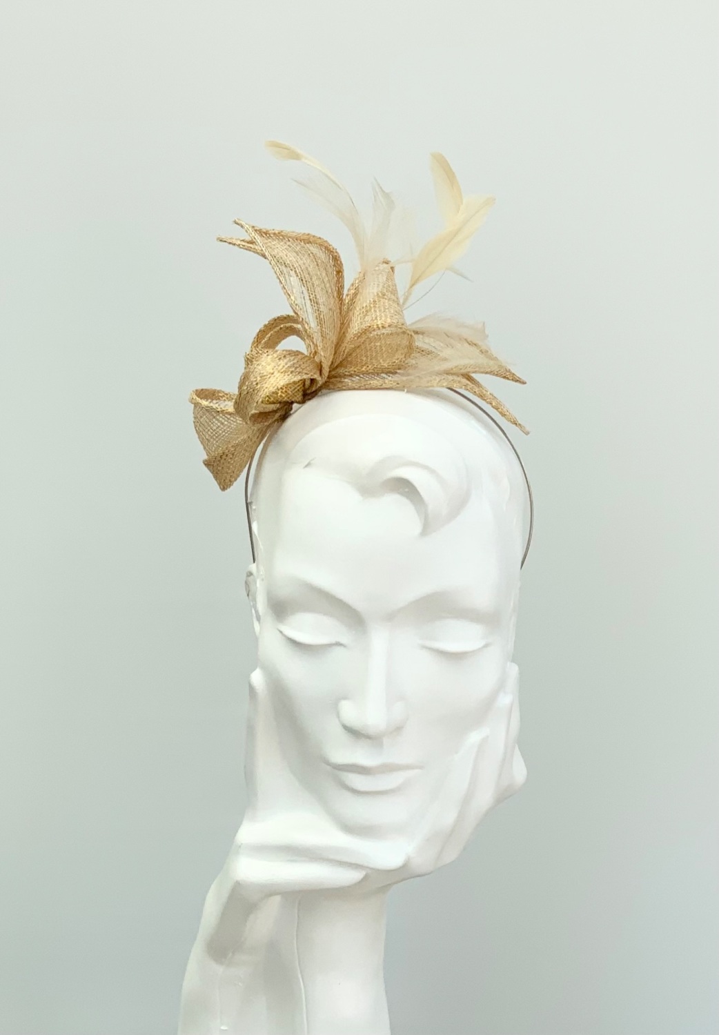 Metallic (sparkly) Gold Lily Small Fascinator