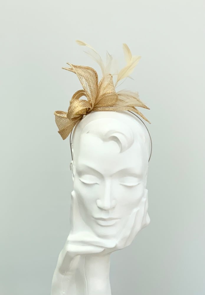 Metallic (sparkly) Gold Lily Small Fascinator