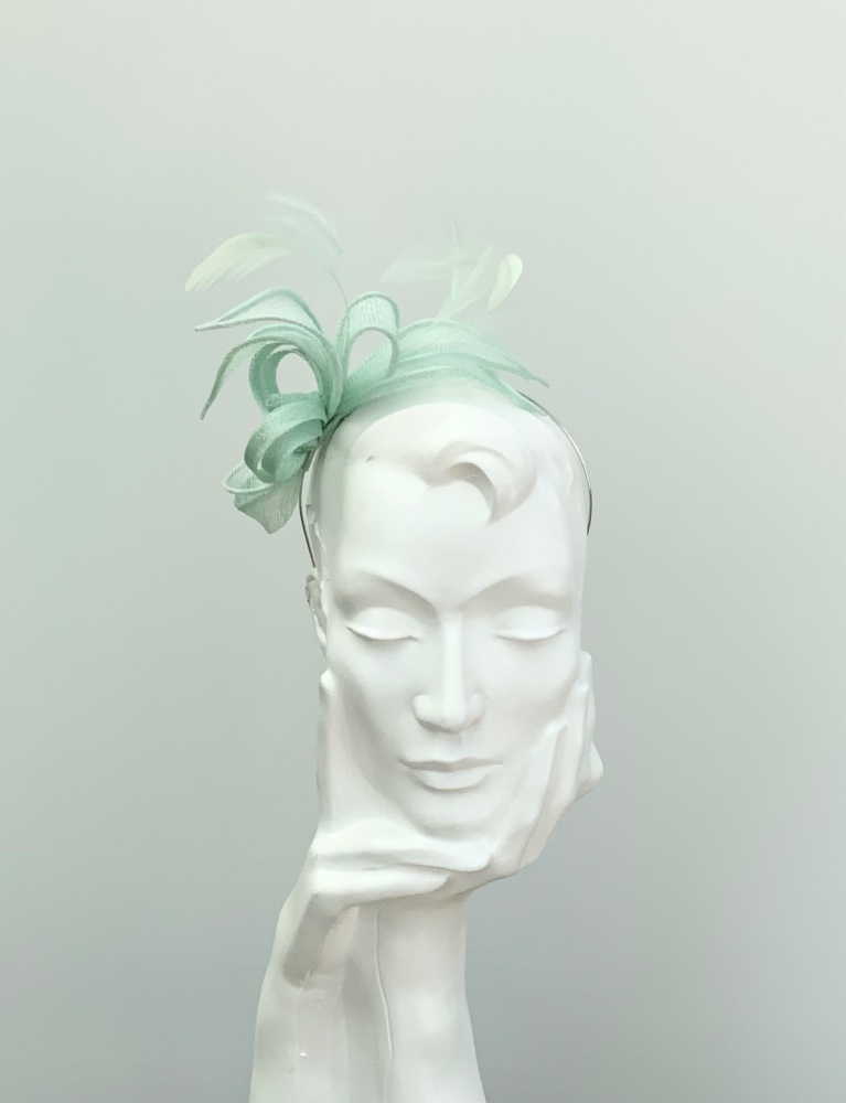 Mint Green Lily Small Fascinator