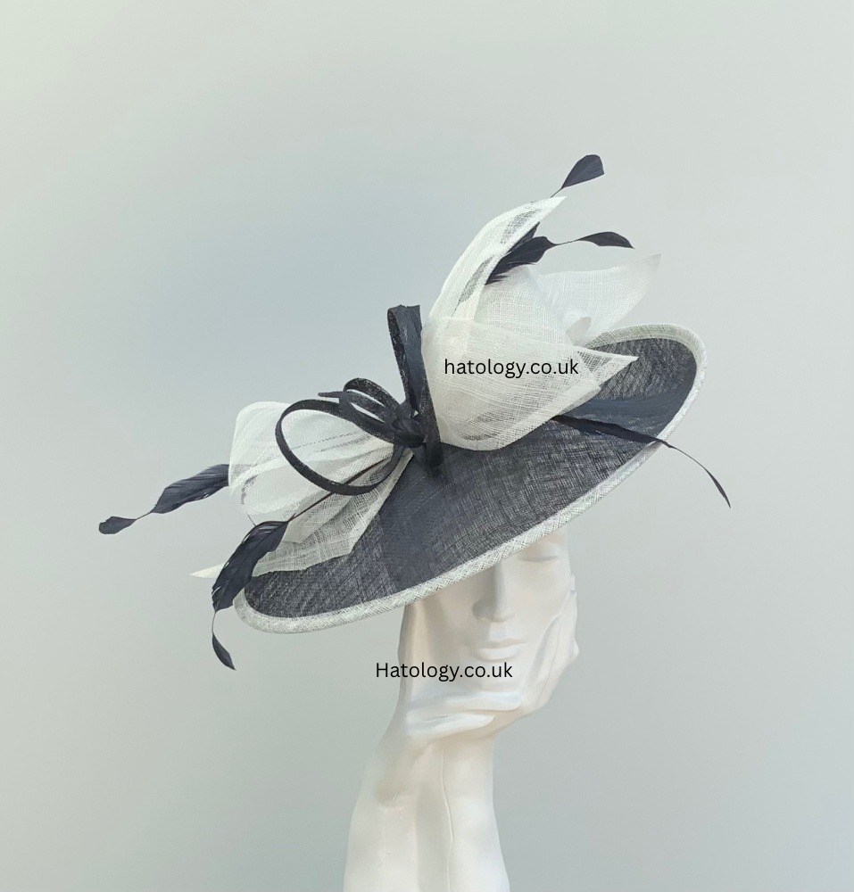 Navy and Pale Cream Bow Hatinator