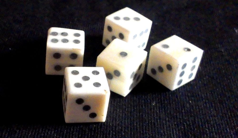 Bone dice - solid pips