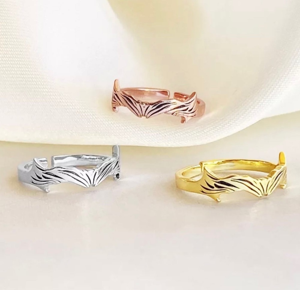 Wanda Crown Adjustable Ring