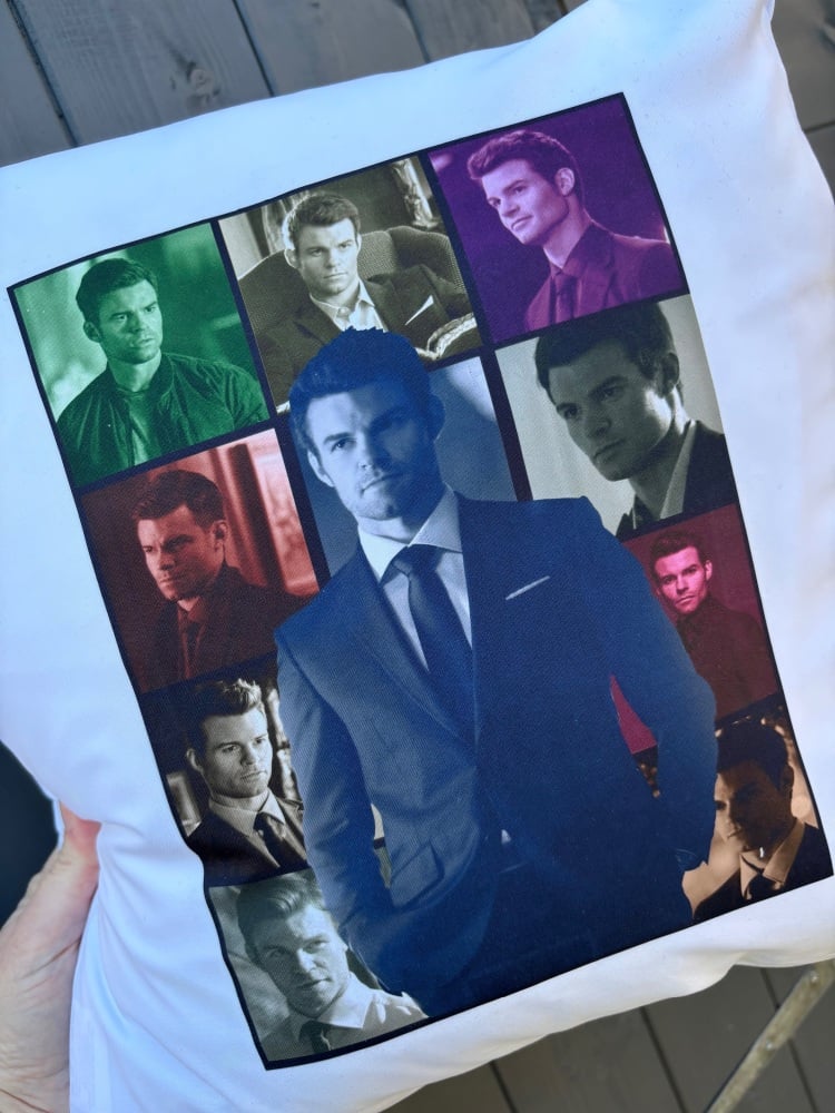 Elijah Mikaelson Eras Cushion