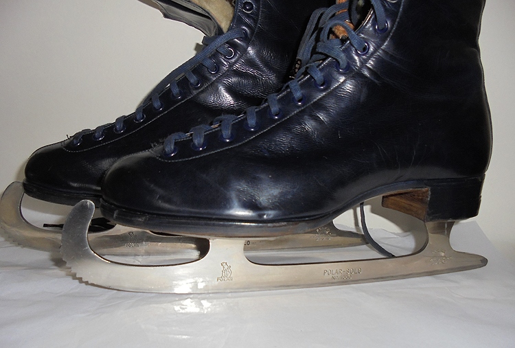 Leather Ice Skating Boots / Skates, Mobbs Bros Embekay Brand, Circa 1930s 