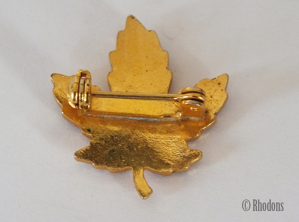 Canadian Maple Leaf Gilt Metal and Enamel Pin Brooch
