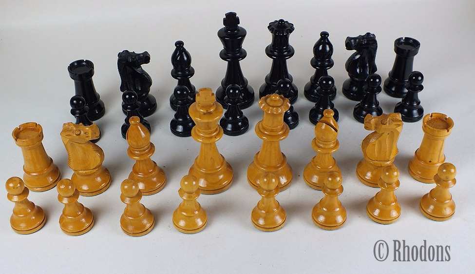 Staunton Pattern Chessmen, Weighted. 3.50" King, Early 20th Century