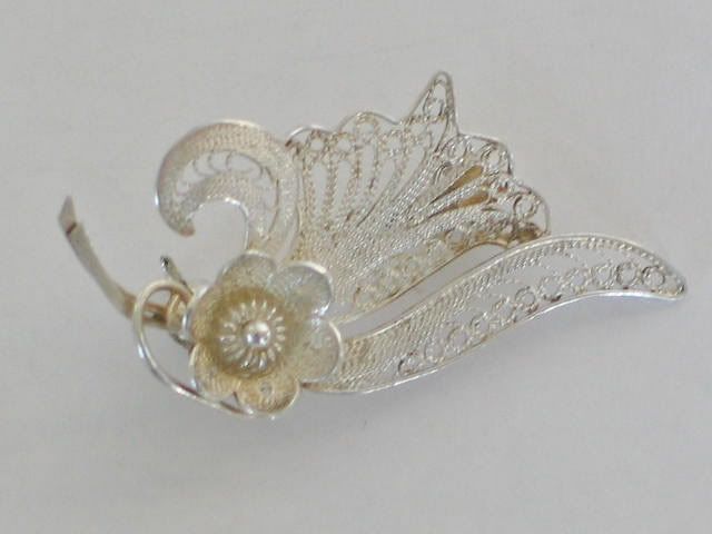 Silver Filigree Pin Brooch With Flower & Leaf Design-Circa 1950s / 1960s Vintage