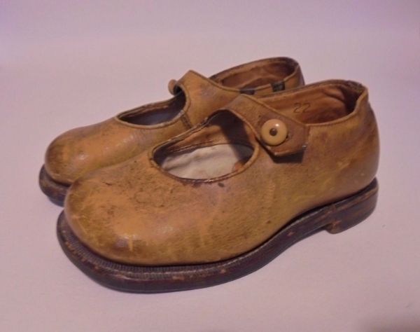 Childs Leather Mary Jane Shoes, Circa 1920s
