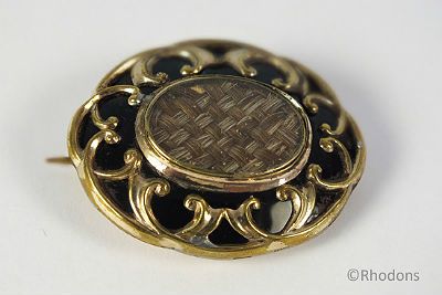 Victorian Pinchbeck Woven Hair Mourning Brooch