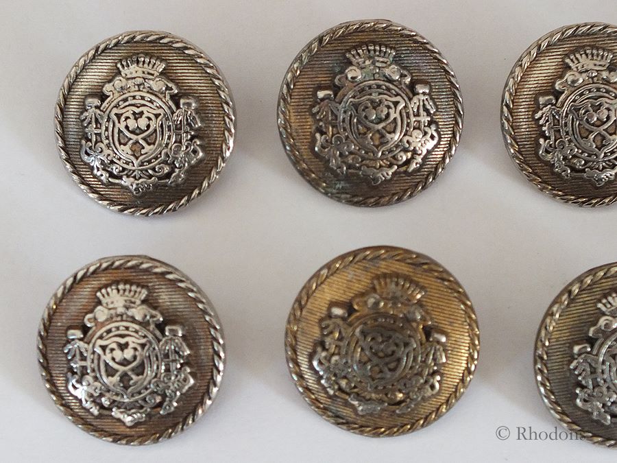 Buttons, Coat of Arms Metal Shanks (25mm) x8
