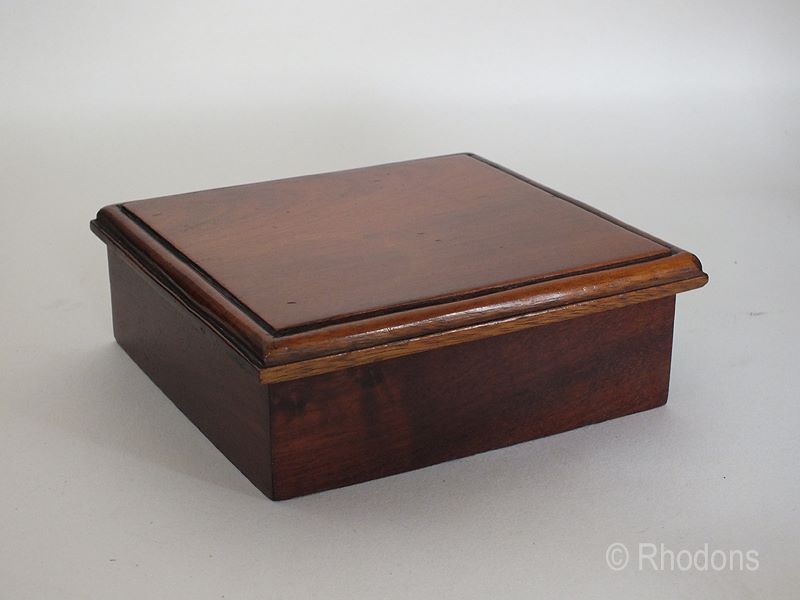 Mahogany Box With Hinged Lid