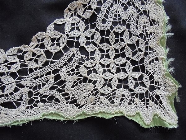 Antique Lace Collar From The Victorian, Edwardian Era