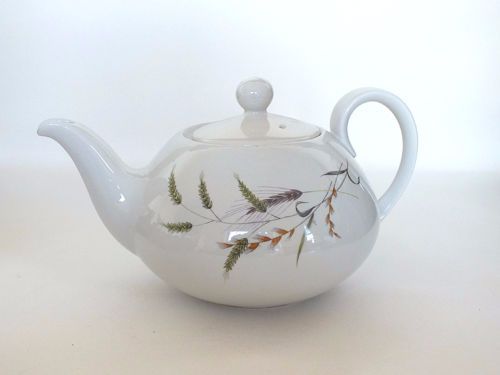Ridgway Teapot - Canadiana Design 